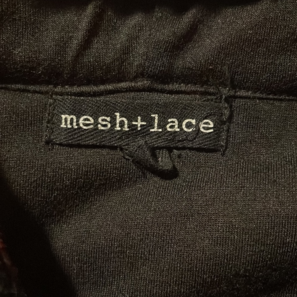 Hooded cardigan with functional pockets. - Picture 3 of 4